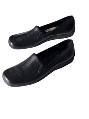 Walking cradles, comfortable square toe leather loafers color black size 9.5
